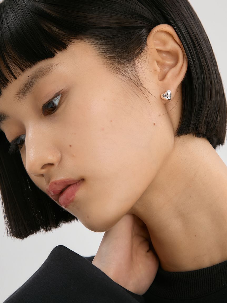 ミニハートピアス(ピアス・イヤリング)｜ACCESSORY｜emmi（エミ）の