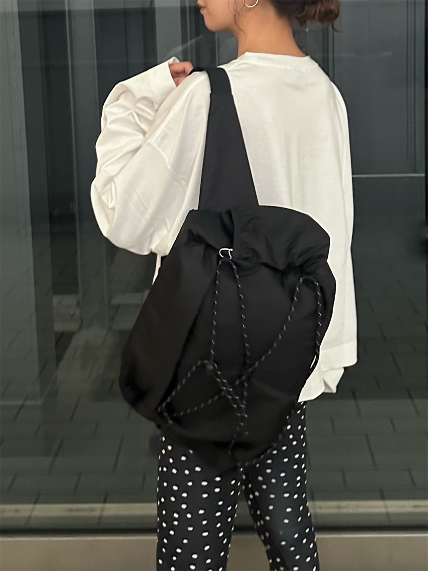 Tnewties トゥエンティーズ ノベルティ 2wayボディバック 美品