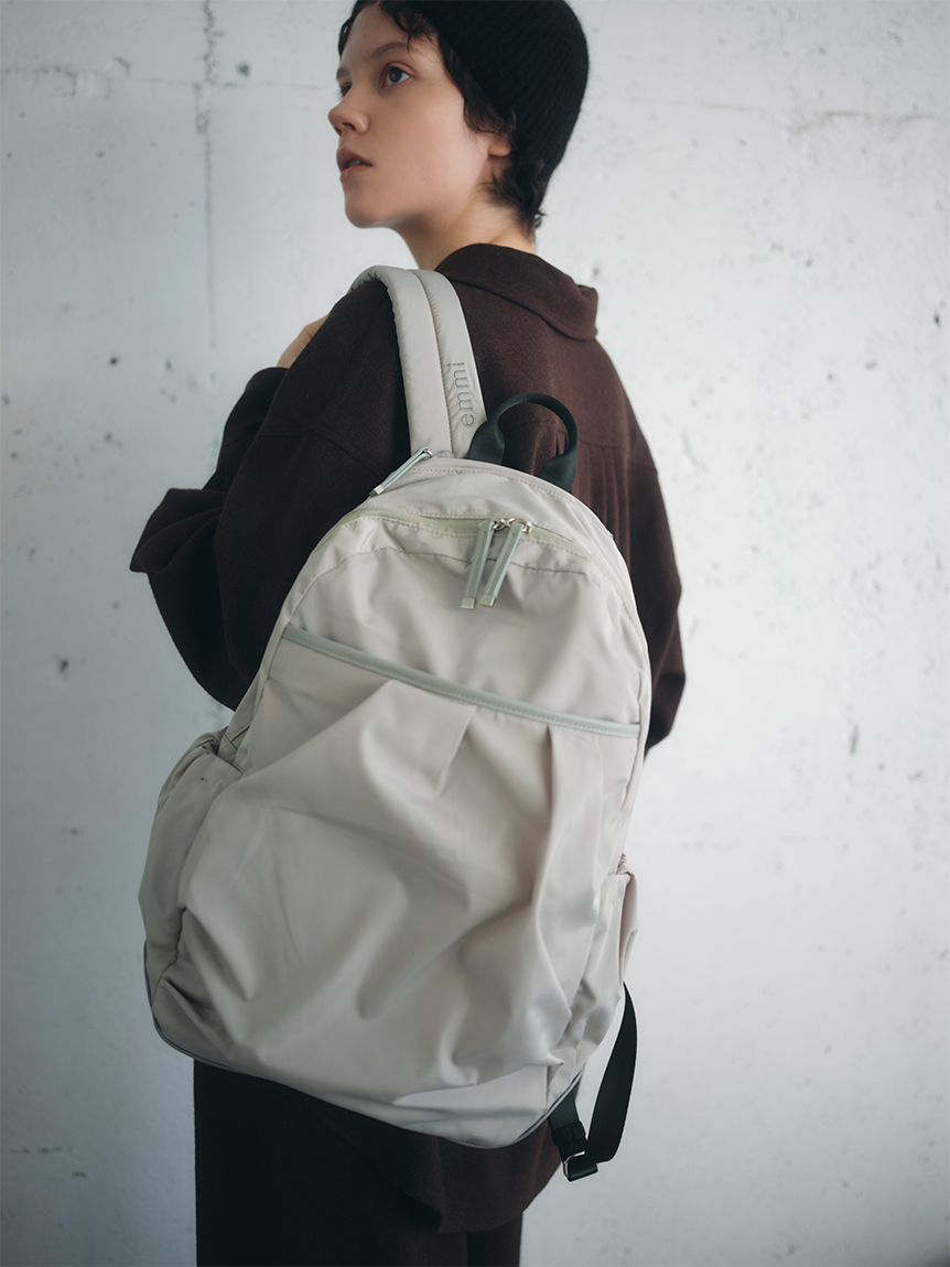 eco 撥水レザーパイピングギャザーボディーバックパック