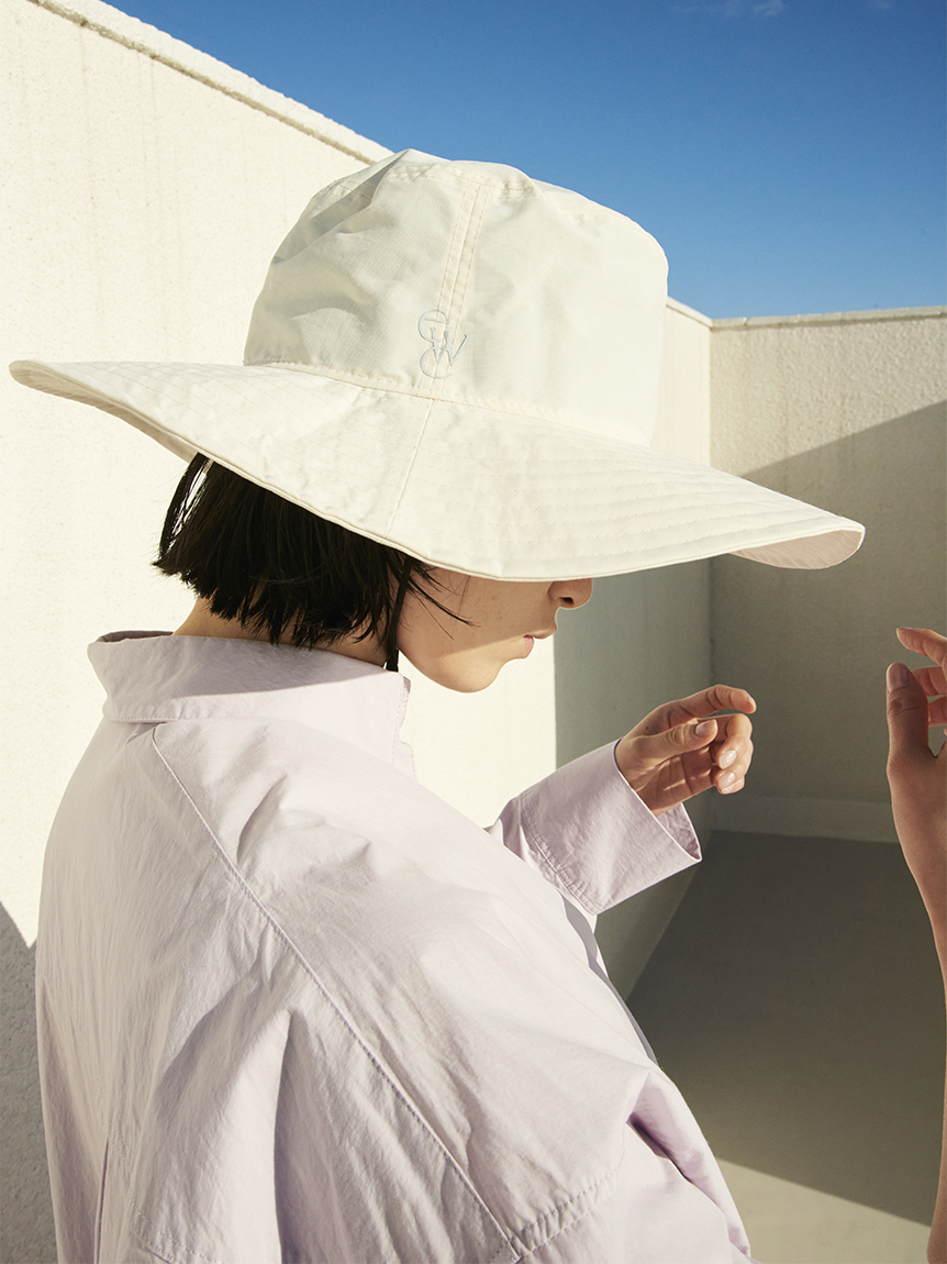 【美品】NEW ERA®×emmi ewcアドベンチャーハット emmi atelier】【emmi|NEW ERA®】ewcアドベンチャーハット