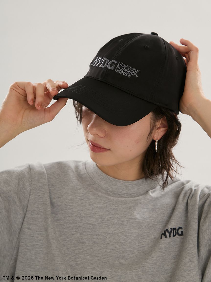 emmi×NYBG】サテンロゴキャップ(キャップ)｜帽子｜emmi（エミ）の通販