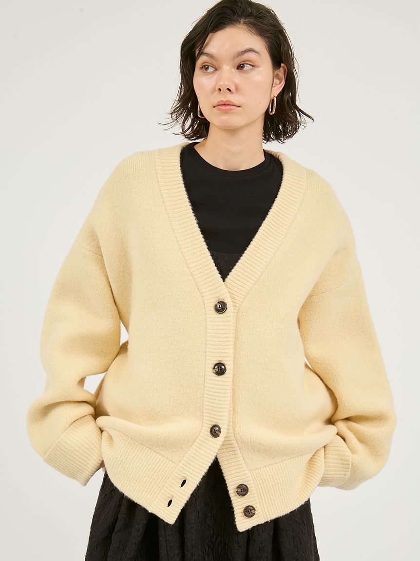 Vネックニットカーディガン(カーディガン)｜トップス｜emmi（エミ）の