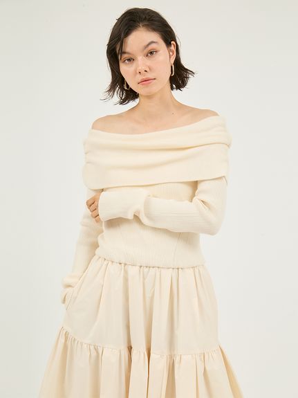 ラスト1枚　新品　emmi シャーリングブルゾン ベージュ　定価24200円 emmi AUTUMN WINTER COLLECTION CATALOG │ emmi