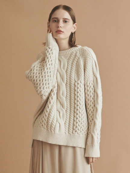 Emmi Atelier 軽量ケーブルニット ニット トップス Emmi エミ の通販サイト 公式