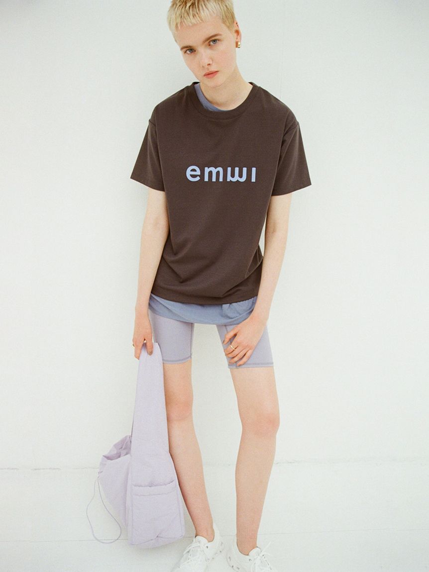 【emmi yoga】サステナレッチハーフレギンス