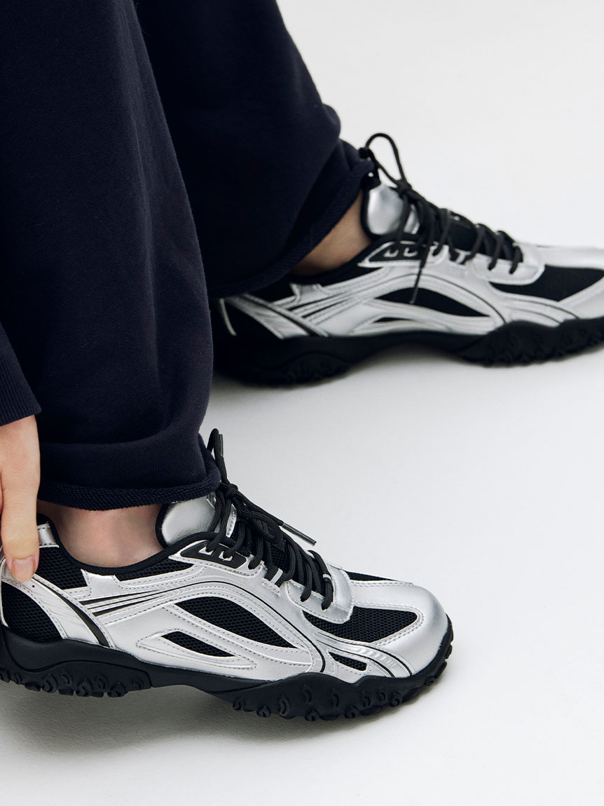 emmi×FILA】ECHAPPE(スニーカー)｜シューズ｜emmi（エミ）の通販サイト