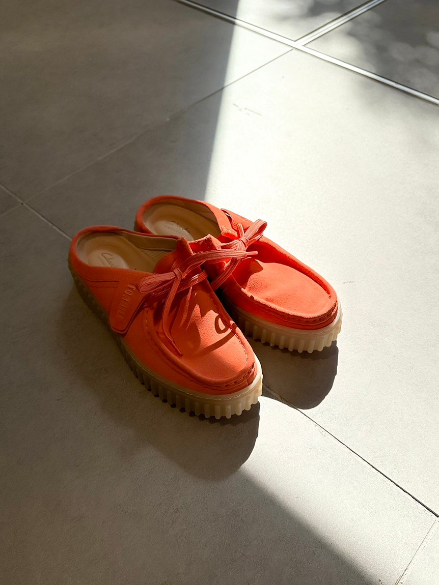 emmi×Clarks】Torhill Mule(スニーカー)｜シューズ｜emmi（エミ