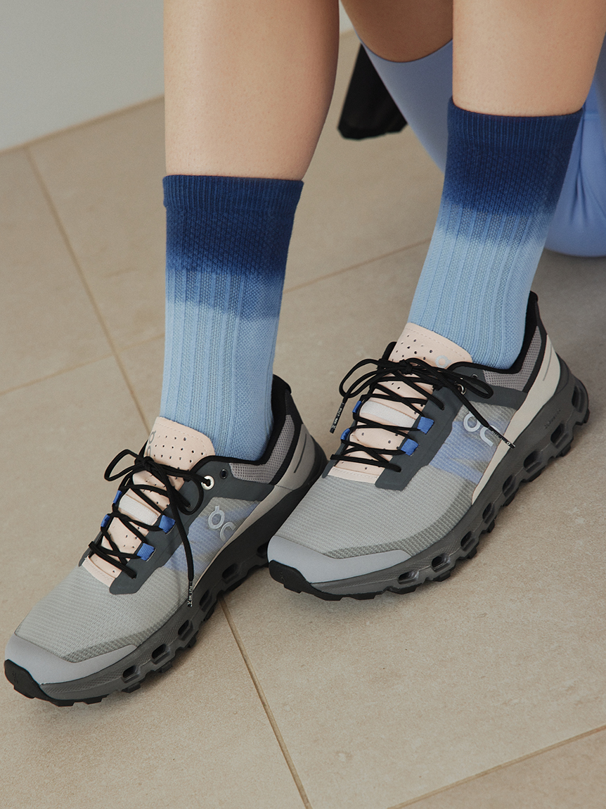 【emmi×On】Cloudmonster スニーカー　ピンク　コラボ　新品 EES0125S0286_pz_a001.jpg