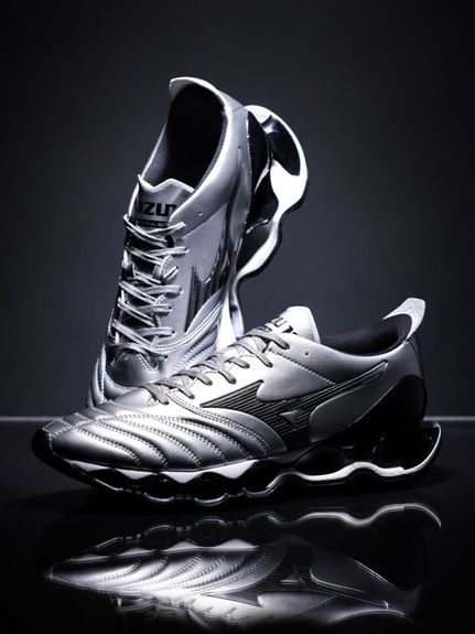 Mizuno】WAVEPROPHECY MRL NEO(スニーカー)｜シューズ｜emmi（エミ）の