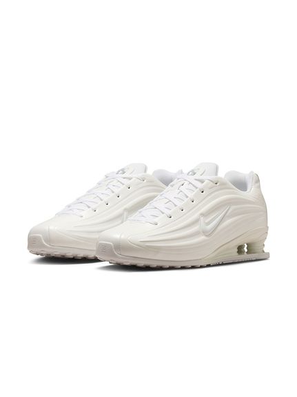 nike×emmi オーガンジーパーカー emmi - nike×emmi オーガンジーパーカーの通販 by フルギヤ｜エミなら
