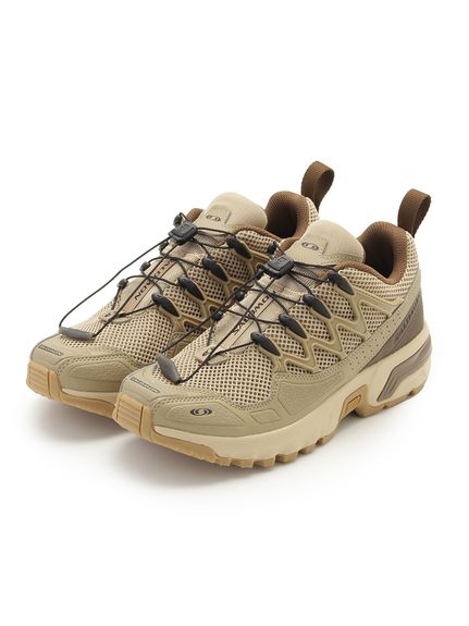 Salomon XAPRO3D ベージュ　スニーカー　1度のみ Salomon XAPRO3D ベージュ スニーカー 1度のみ - メルカリ