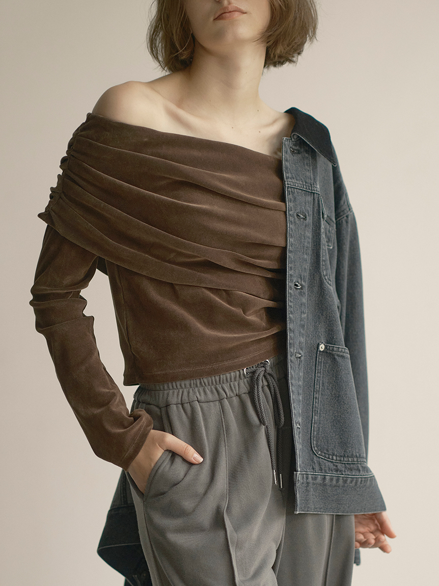 フロッキーチュールオフショルプルオーバー(その他)｜emmi（エミ）の