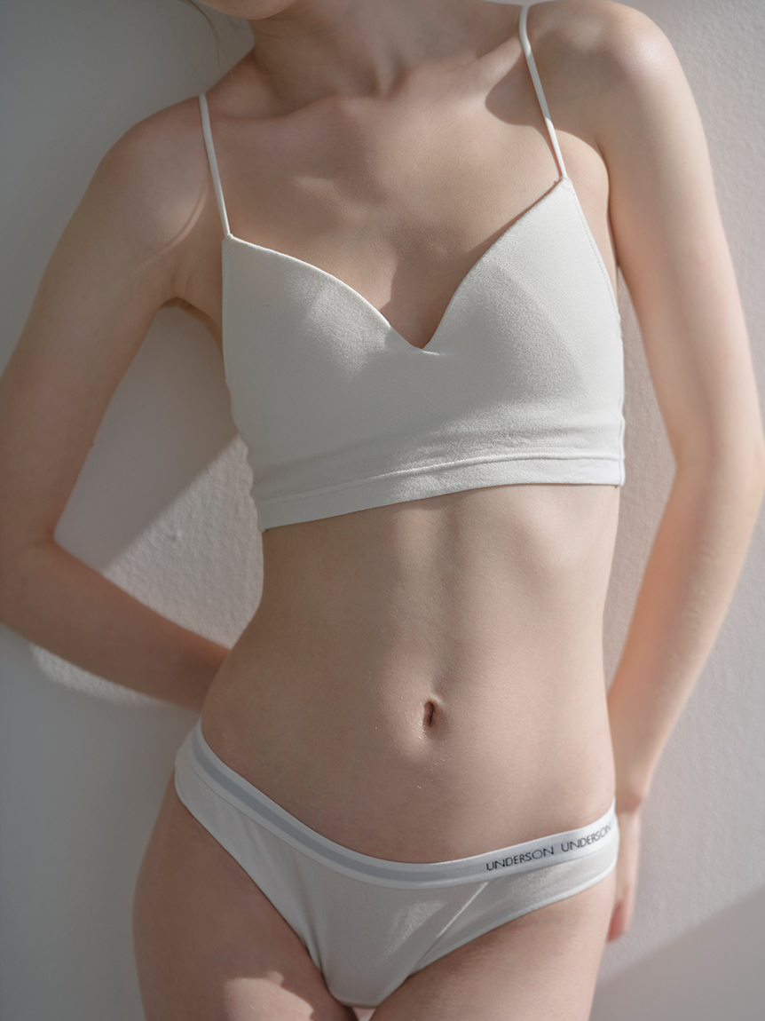 エミ新品紙タグ付き⭐️2点セット❗️現行品❗️サステナレッチブラトップ&レギンス エミ新品紙タグ付き⭐️2点セット❗️現行品❗️サステナレッチブラ