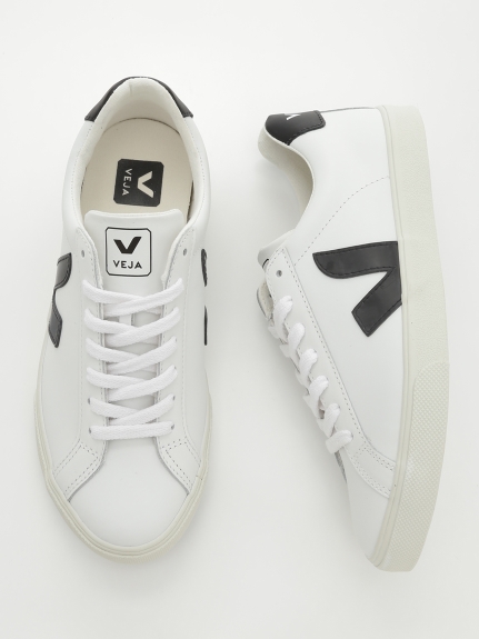 新品 VEJA Esplar レザー スニーカー 39 ユニセックス 25㎝ 白