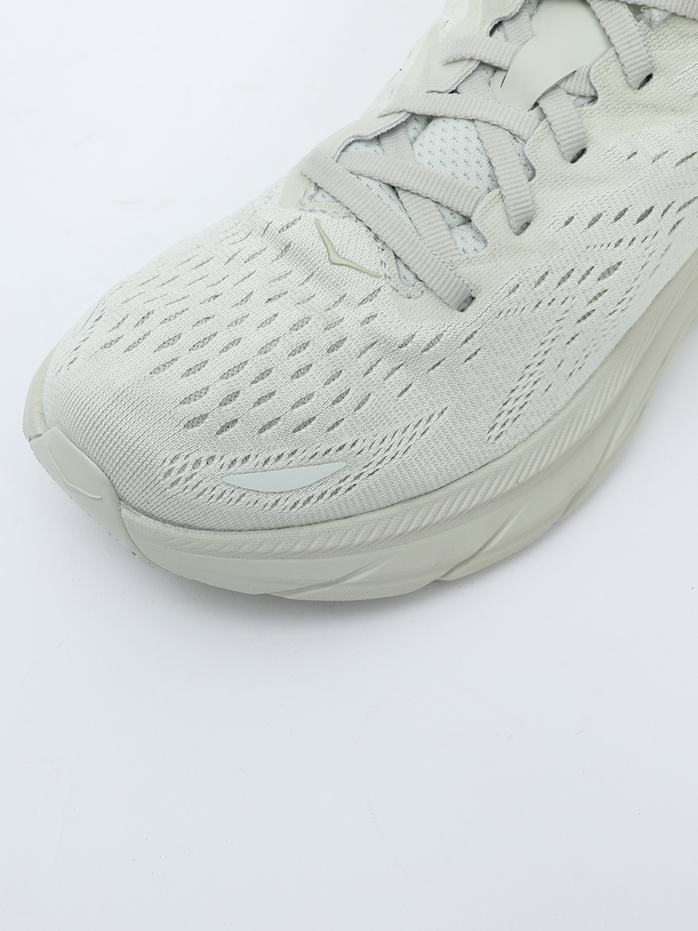 HOKA ONEONE】CLIFTON 8(スニーカー)｜シューズ｜emmi（エミ）の通販