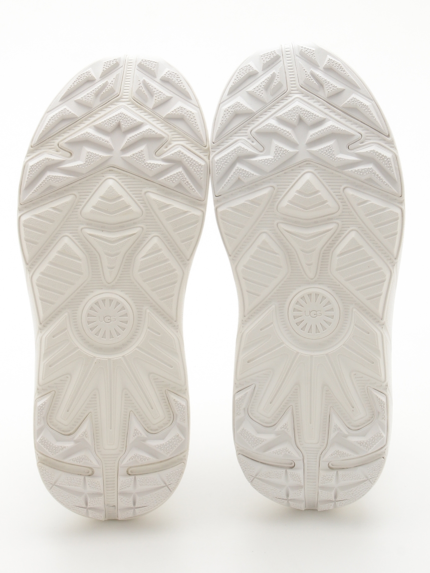 UGG】M CA805 V2 NUBUCK(スニーカー)|シューズ|emmi(エミ)の UGG】M CA805 V2 NUBUCK(スニーカー)|シューズ|emmi(エミ)の