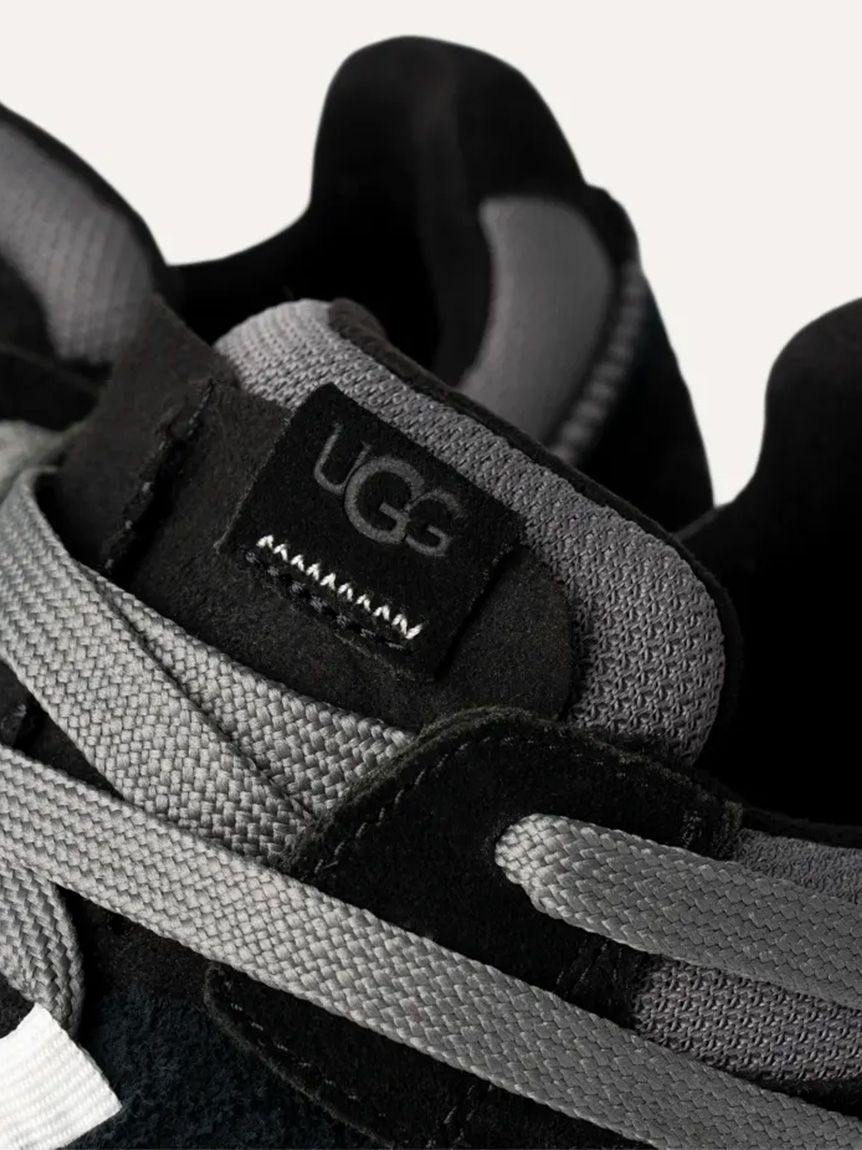 UGG】RetroFi Low(スニーカー)｜シューズ｜emmi（エミ）の通販サイト