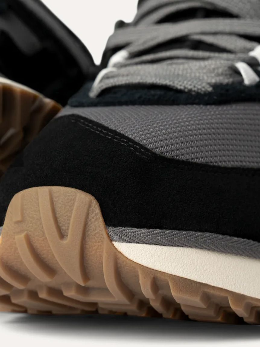 UGG】RetroFi Low(スニーカー)｜シューズ｜emmi（エミ）の通販サイト