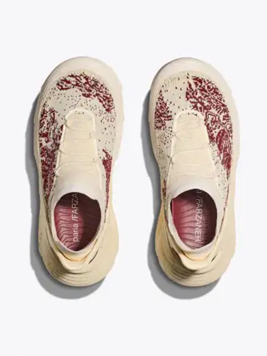 ホカオネオネ　リストア チャッカ パリアファルザネ HOKA®公式サイト【リストア チャッカ パリアファルザネ|RESTORE