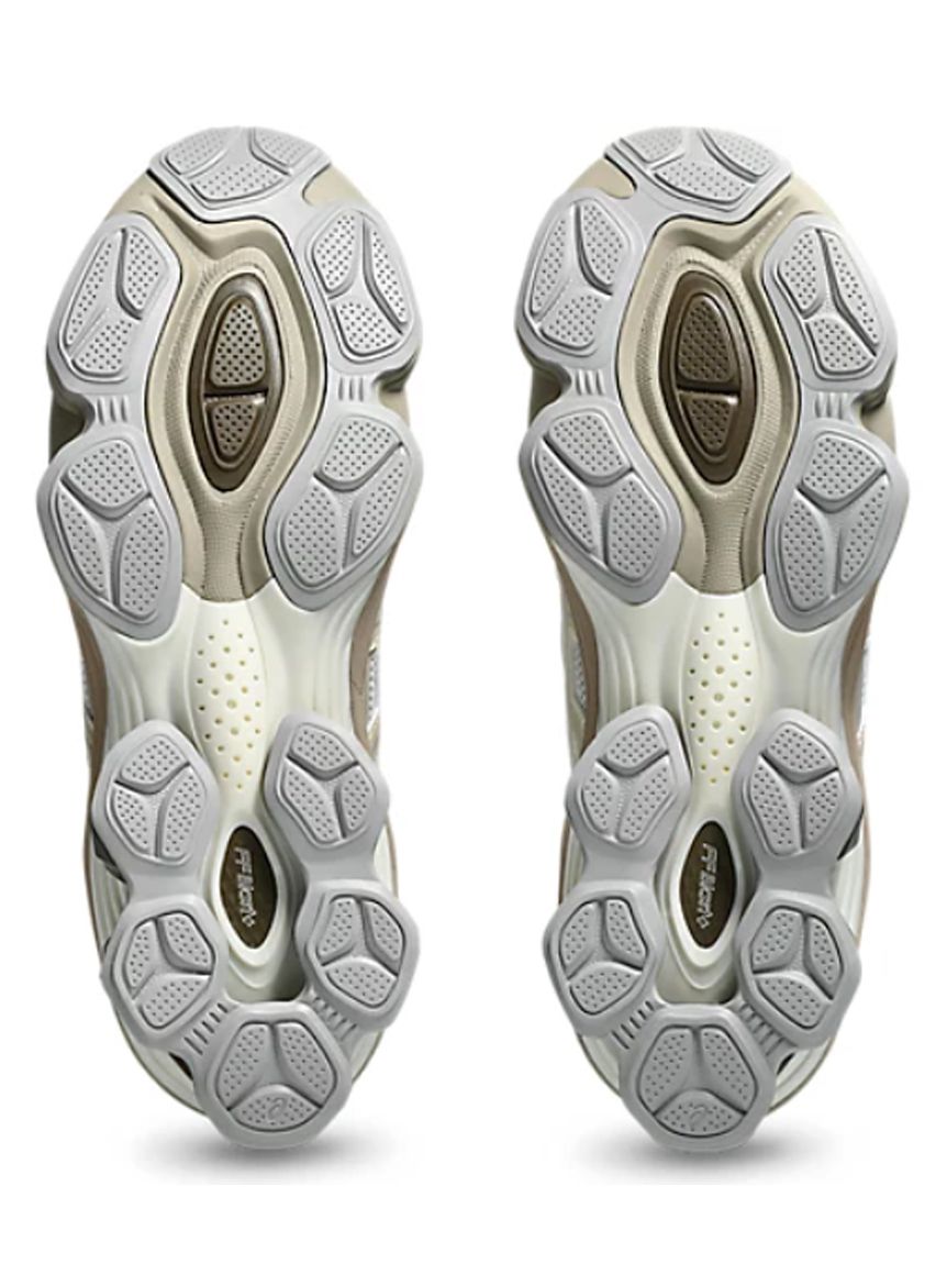 ASICS】GEL-KINETIC FLUENT(スニーカー)｜シューズ｜emmi（エミ）の