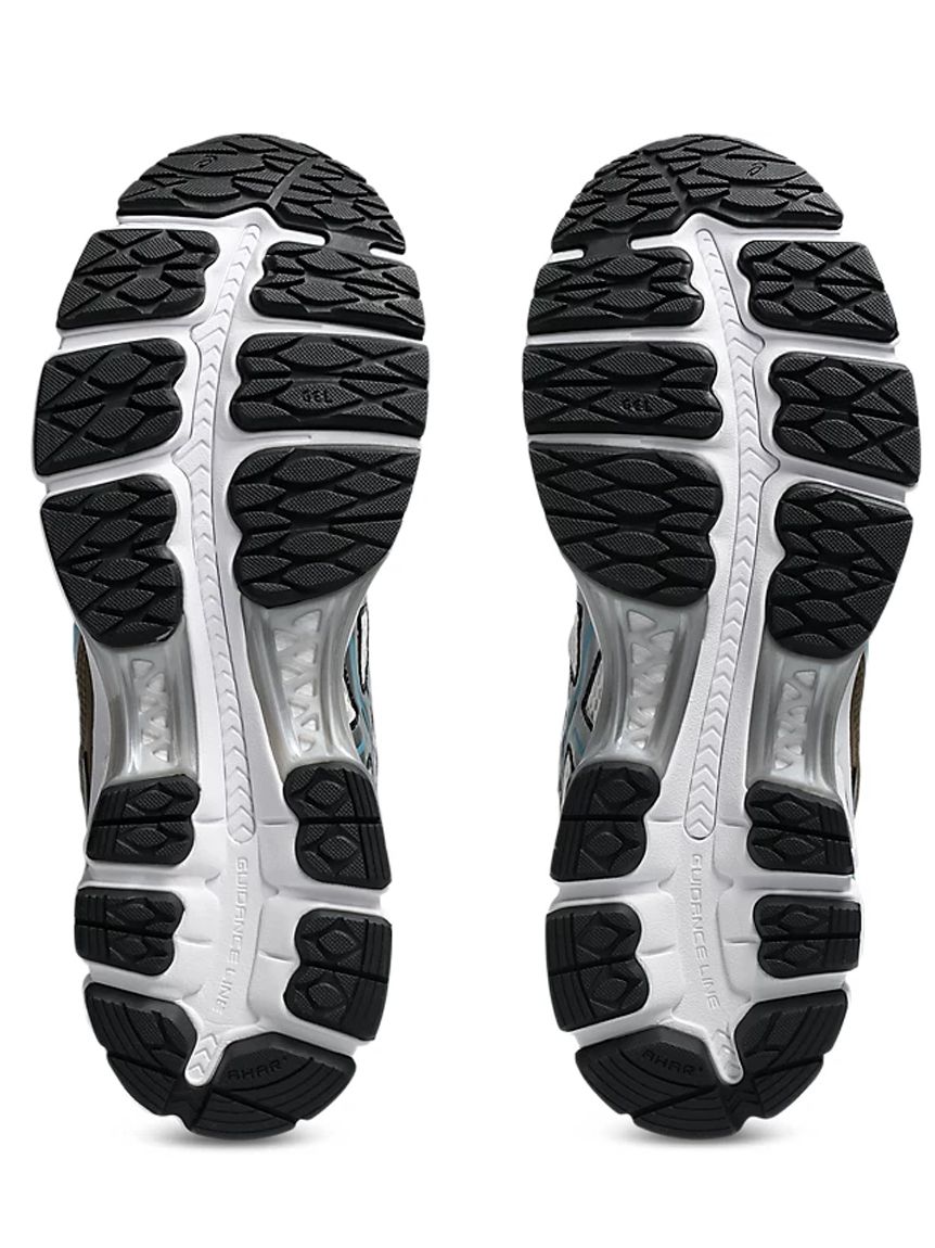 emachines  ASICS】GEL-NIMBUS 10.1(スニーカー)｜シューズ｜emmi（エミ）の通販