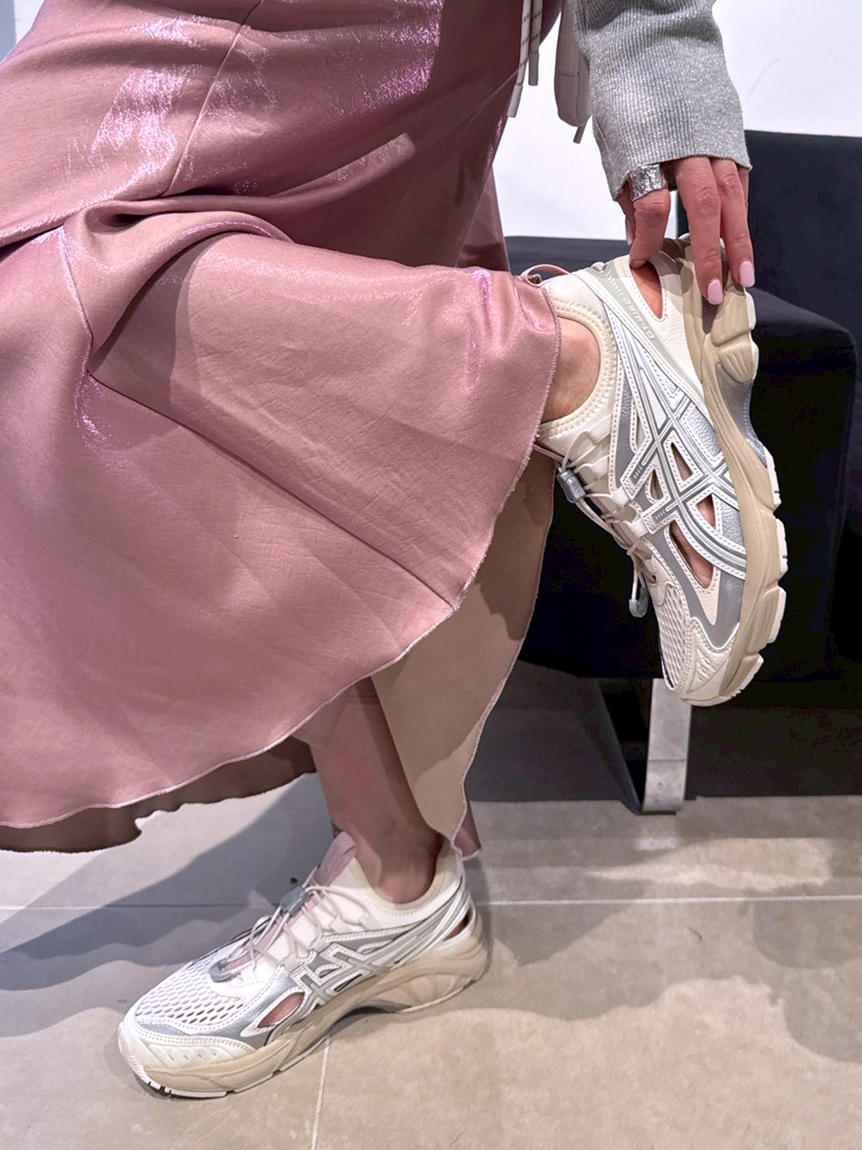emmi タグ付き新品　ブラウン 新品 未使用 adidas for emmi キャンパス80sダークブラウン 23cm