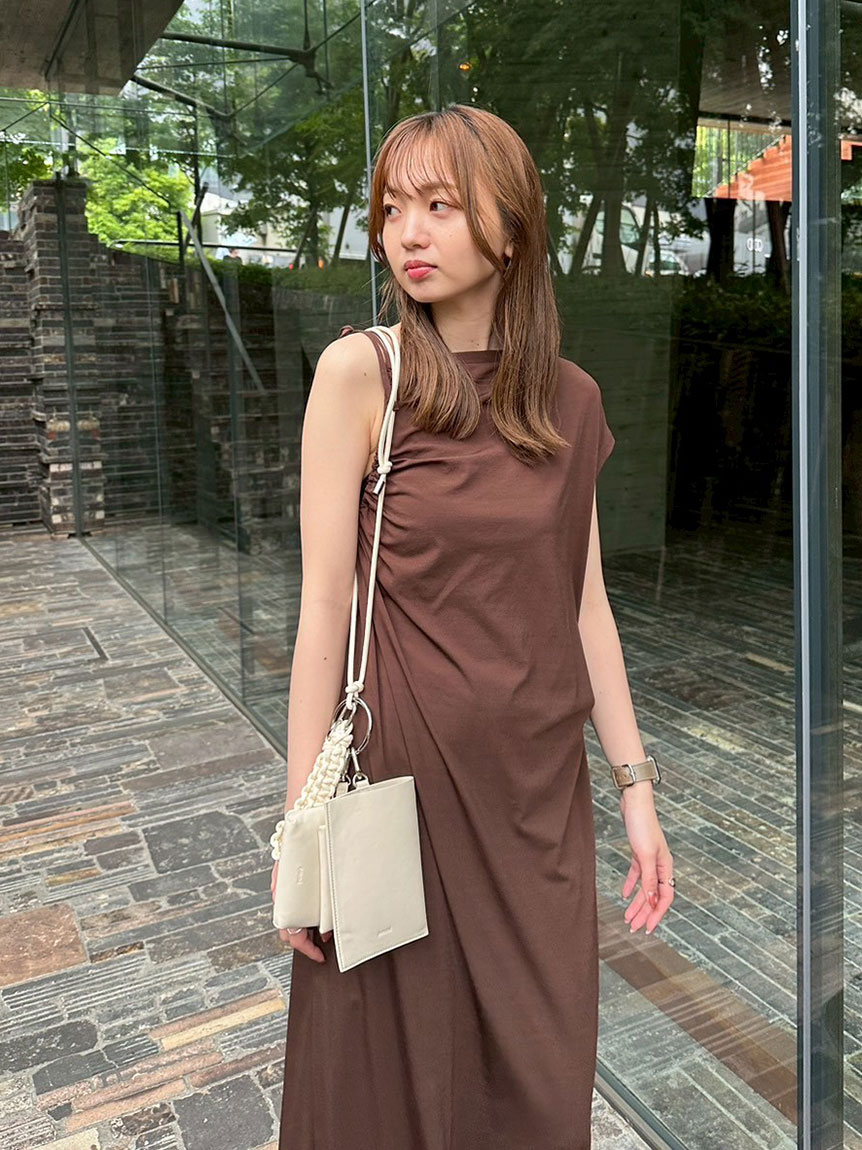 emmi アシンメトリーカットワンピース アシンメトリーカットワンピース(キャミワンピース)｜ワンピース