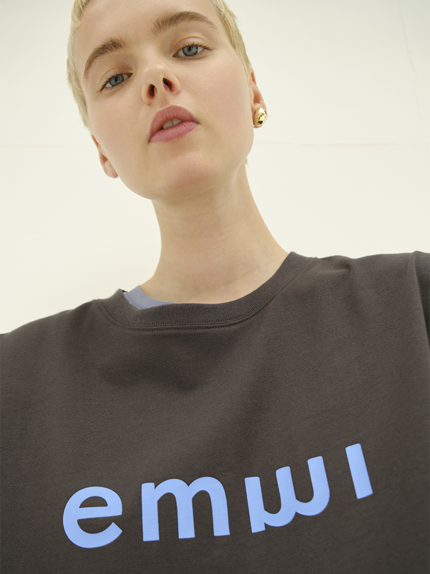 emmi atelier】UpDRIFTemmiロゴTシャツ(Tシャツ/カットソー)｜トップス
