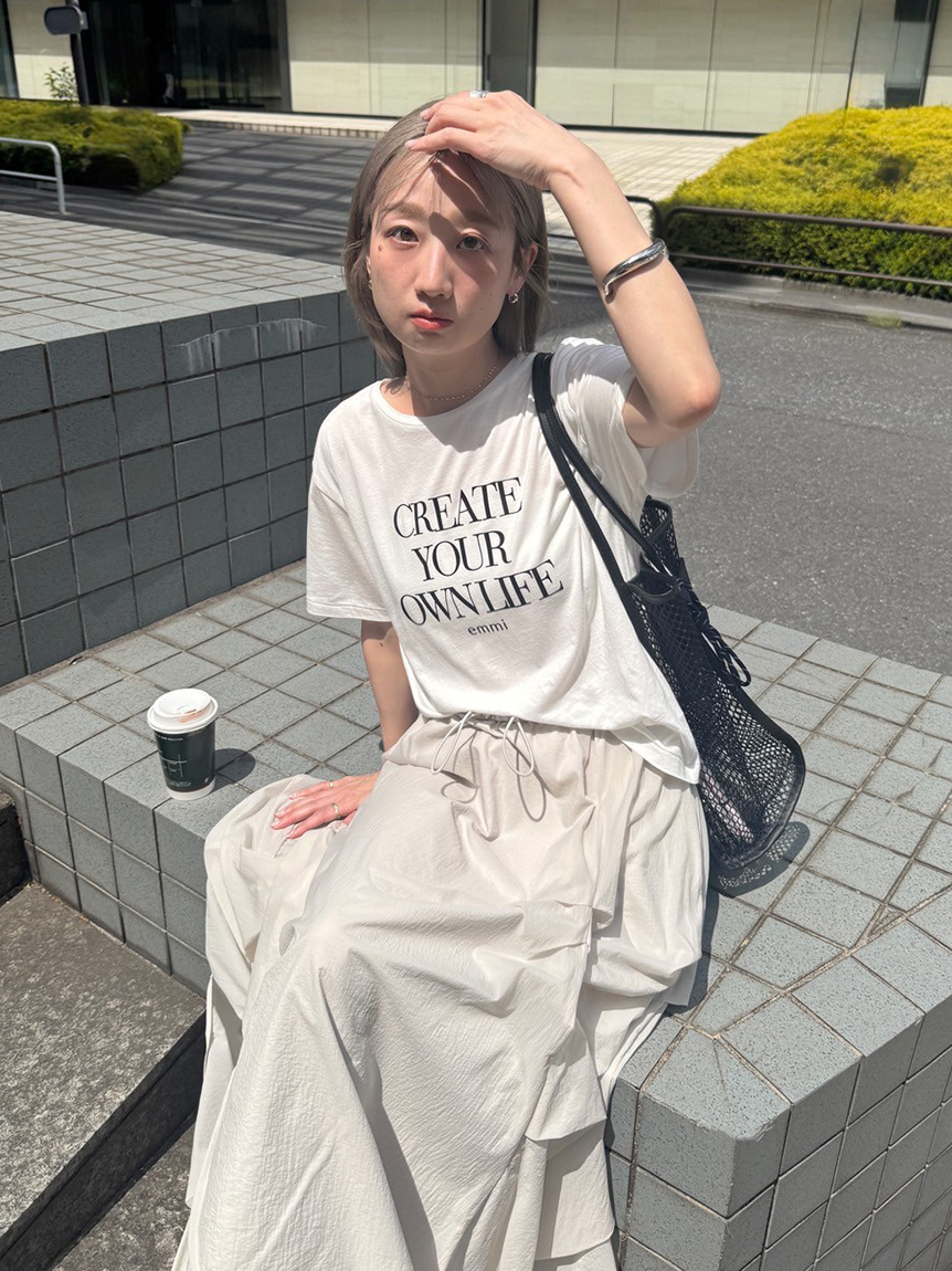 エミ フロッキーロゴTシャツ emmi フロッキーロゴTシャツ(Tシャツ/カットソー)｜トップス｜emmi