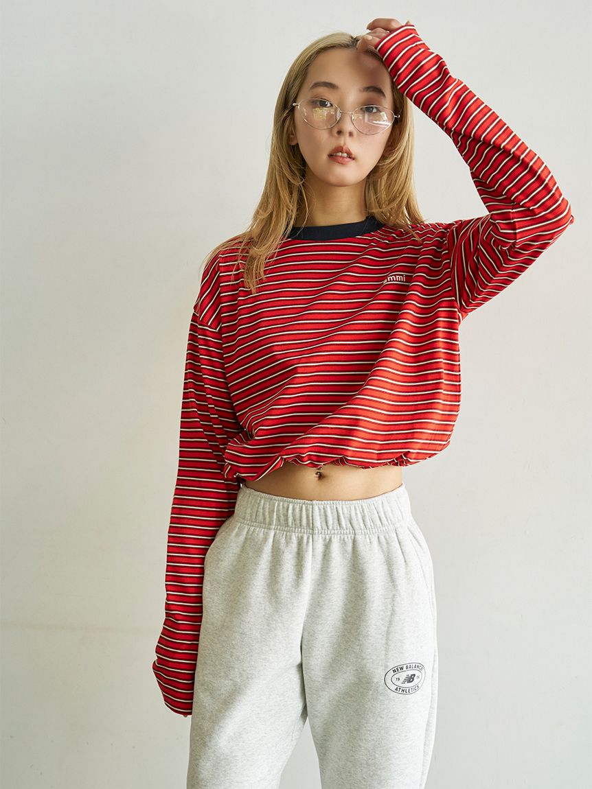 emmi（エミ） emmiロゴクロップドボーダーカットソー emmiロゴクロップドボーダーカットソー(Tシャツ・カットソー)｜TOPS