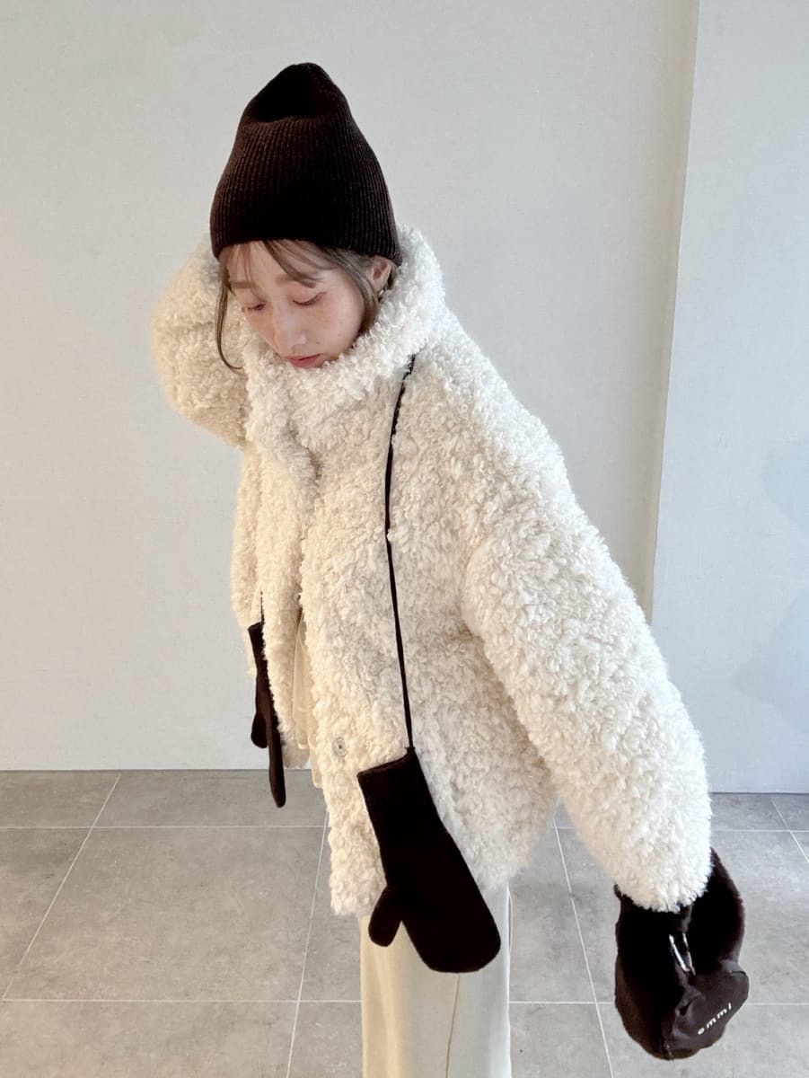 ボリュームボアコート(コート)｜アウター｜emmi（エミ）の通販サイト