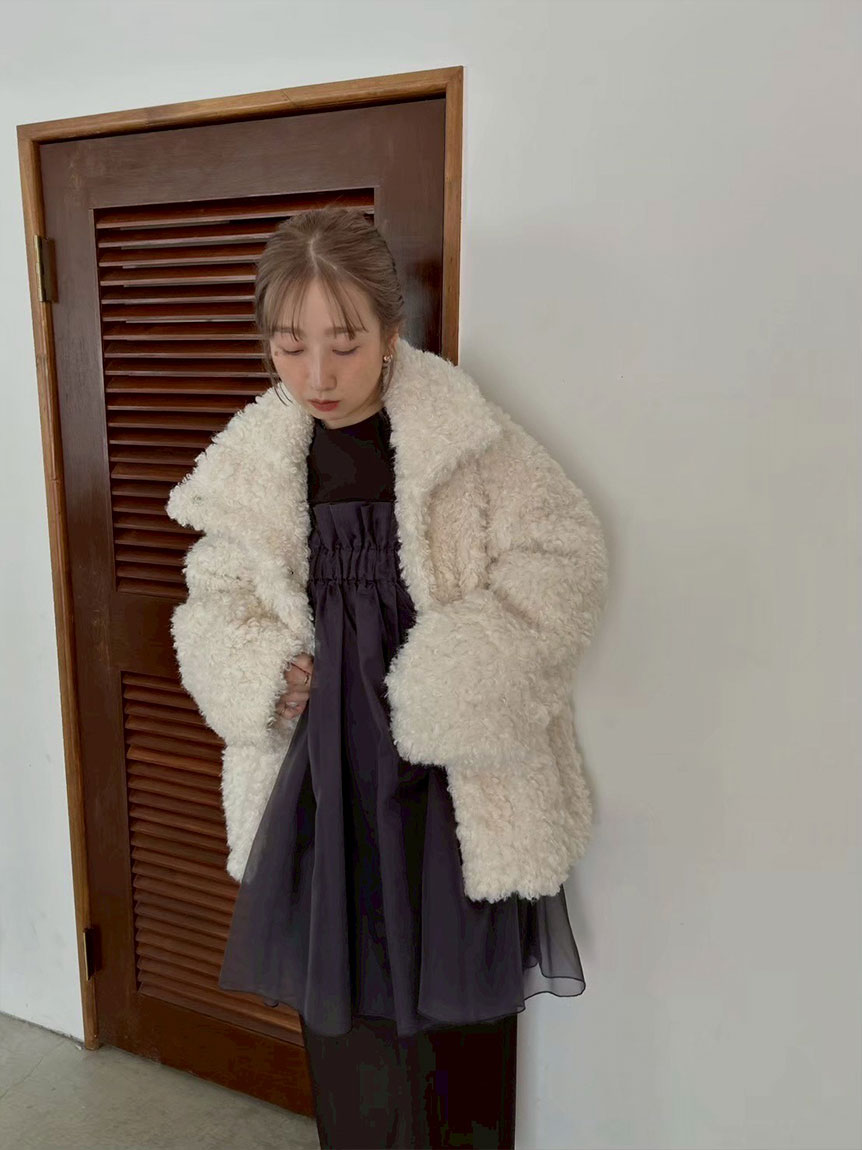 ボリュームボアコート(コート)｜アウター｜emmi（エミ）の通販サイト