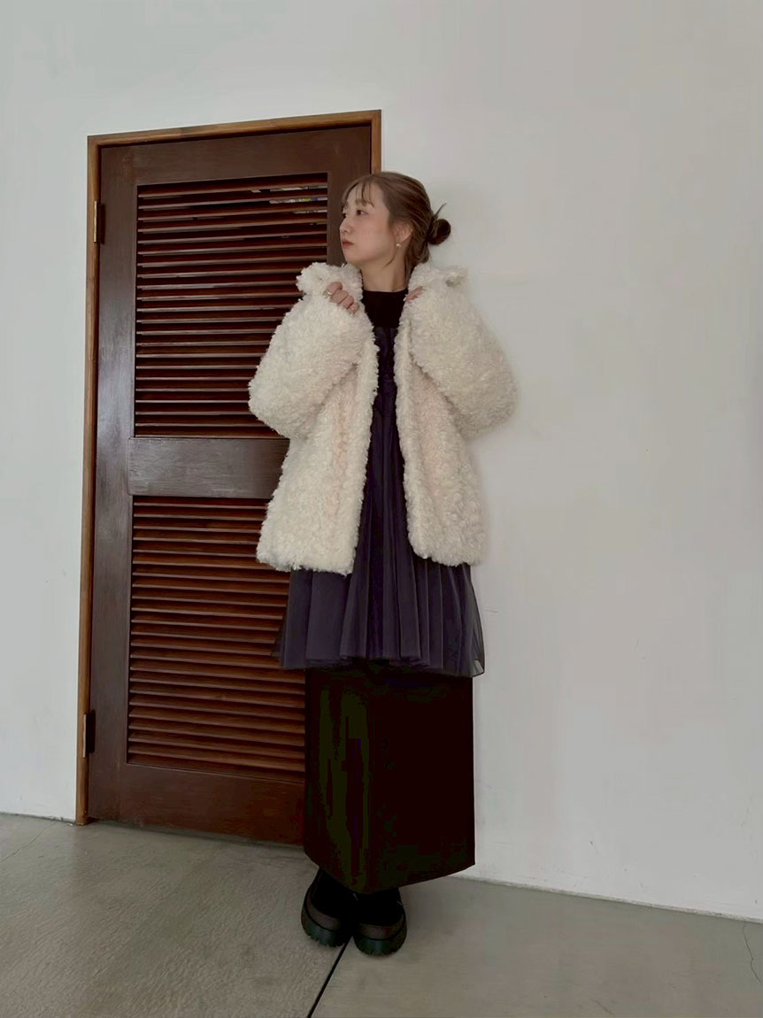 ボリュームボアコート(コート)｜アウター｜emmi（エミ）の通販サイト