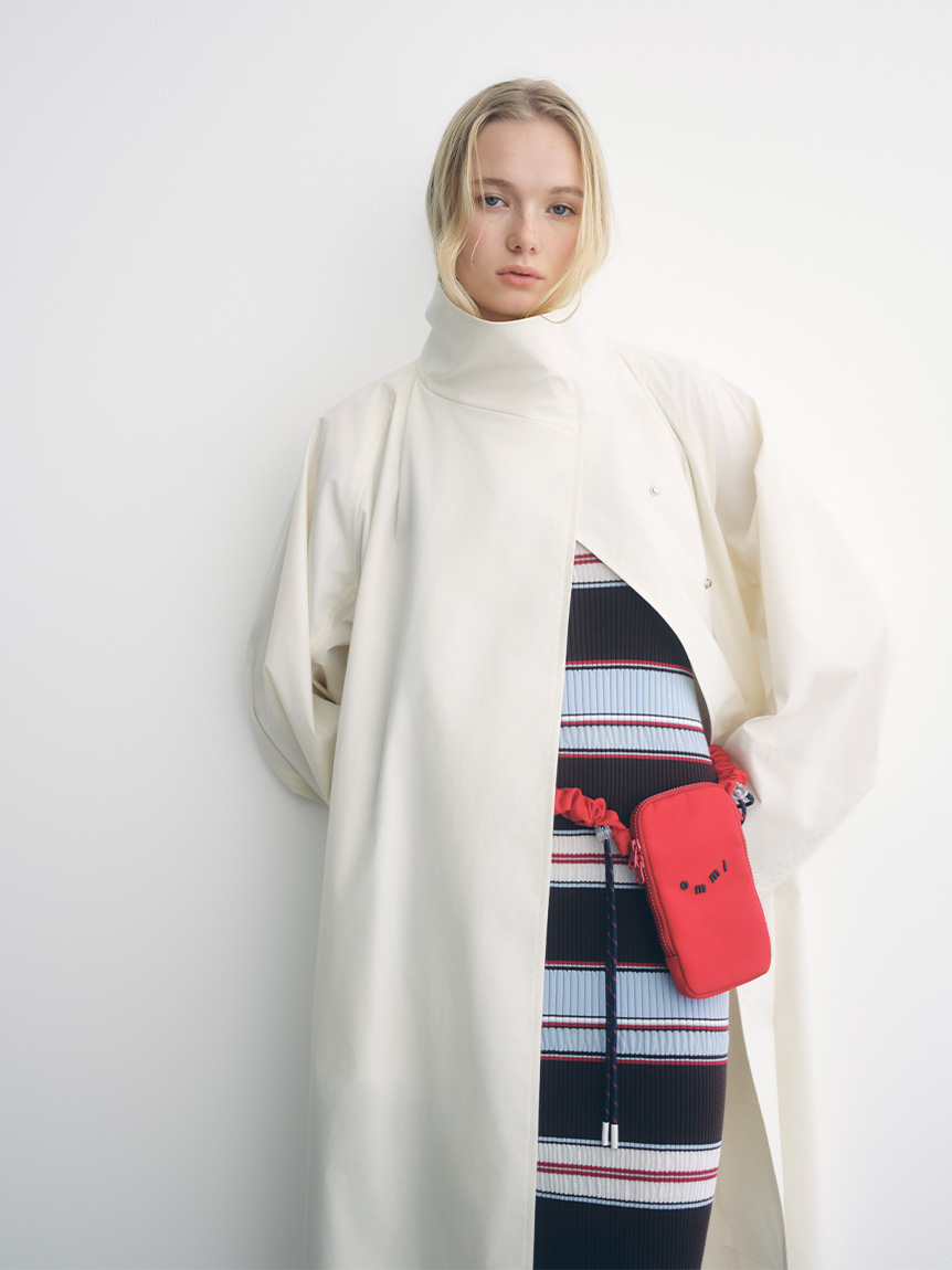 emmiロングコート美品 emmi トレンチコート コート ボリュームスリーブロングコート/撥水