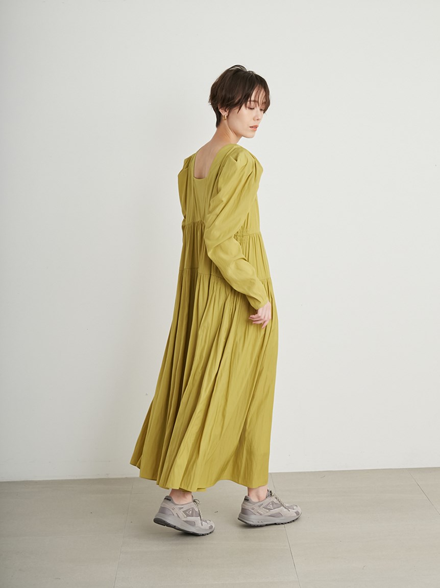 Emmi Atelier ボリュームスリーブワンピース マキシ ロングワンピース ワンピース Emmi エミ の通販サイト 公式