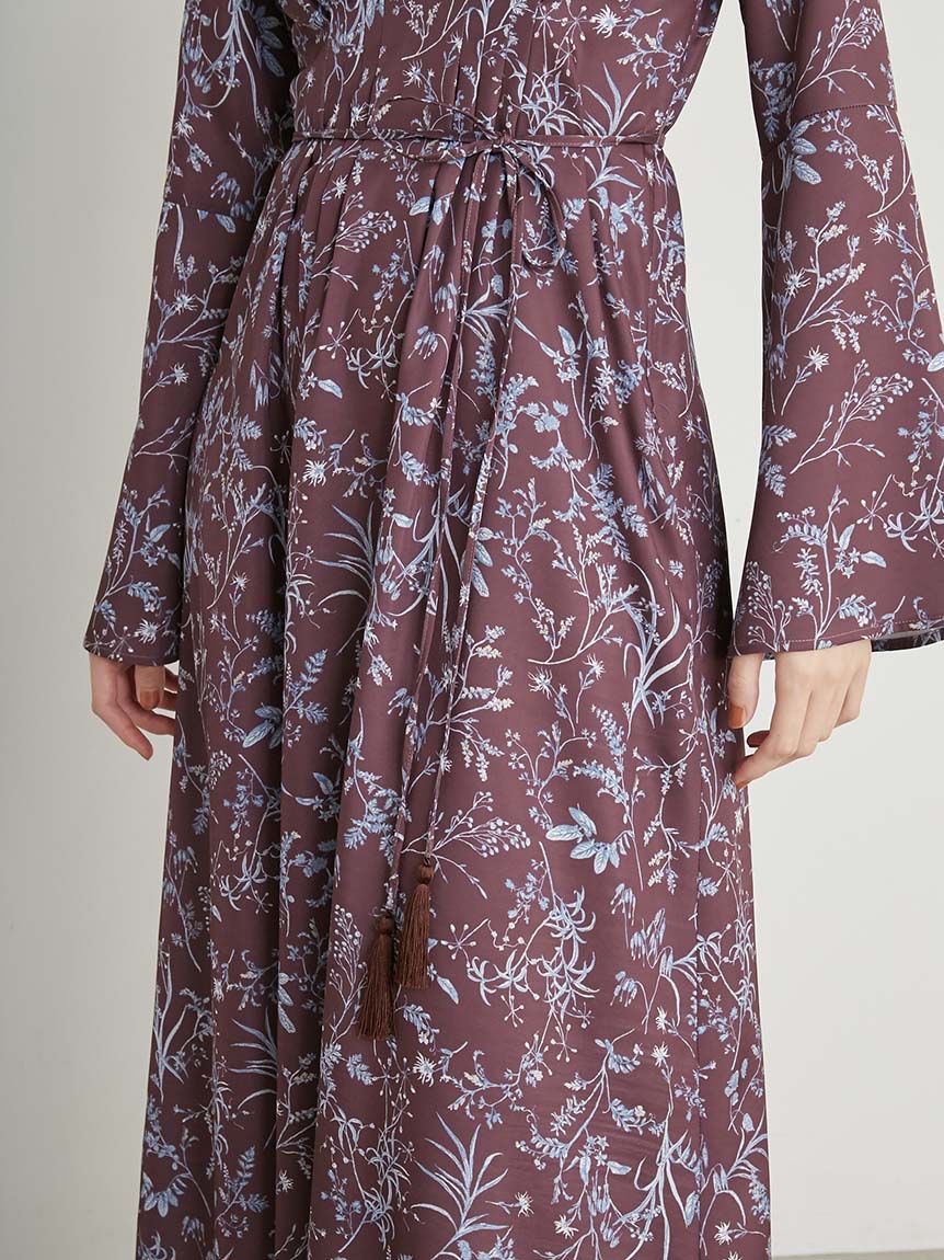 Emmi Atelier ボタニカル花柄ワンピース マキシ ロングワンピース ワンピース Emmi エミ の通販サイト 公式 Emmi Atelier ボタニカル花柄ワンピース マキシ ロングワンピース ワンピース Emmi エミ の通販サイト 公式