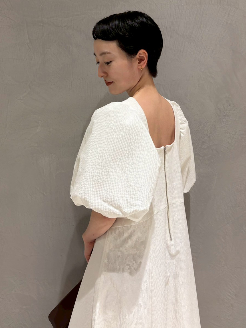 emmi atelier パフスリーブサッカーワンピース パフスリーブサッカーワンピース（マキシ丈/ロングワンピース