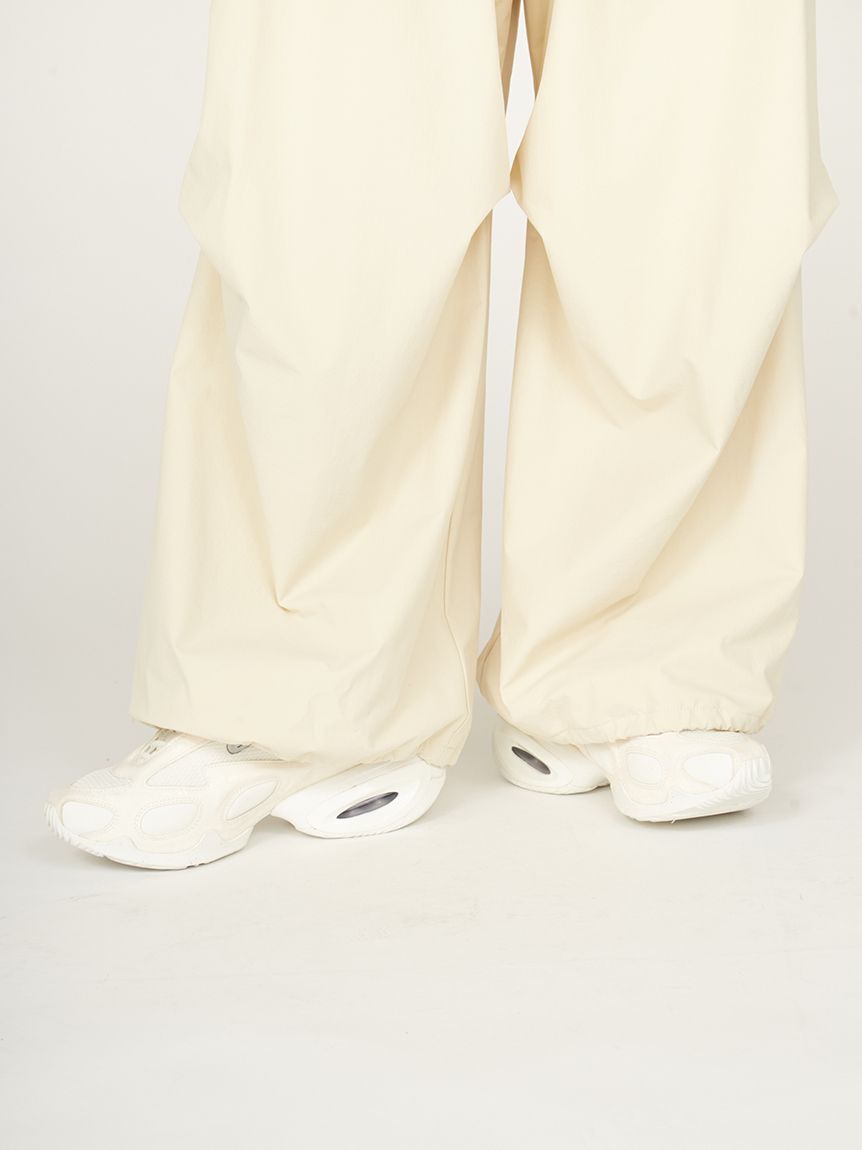 パラシュートパンツ(ロングパンツ)｜パンツ｜emmi（エミ）の通販