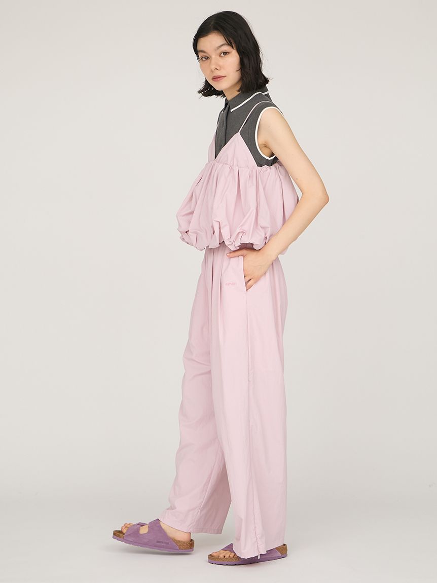新品⭐︎タグつき emmi ナイロンフレアパンツ PINK 0 emmi（エミ）の「【emmi atelier】ナイロンフレアパンツ（カーゴ