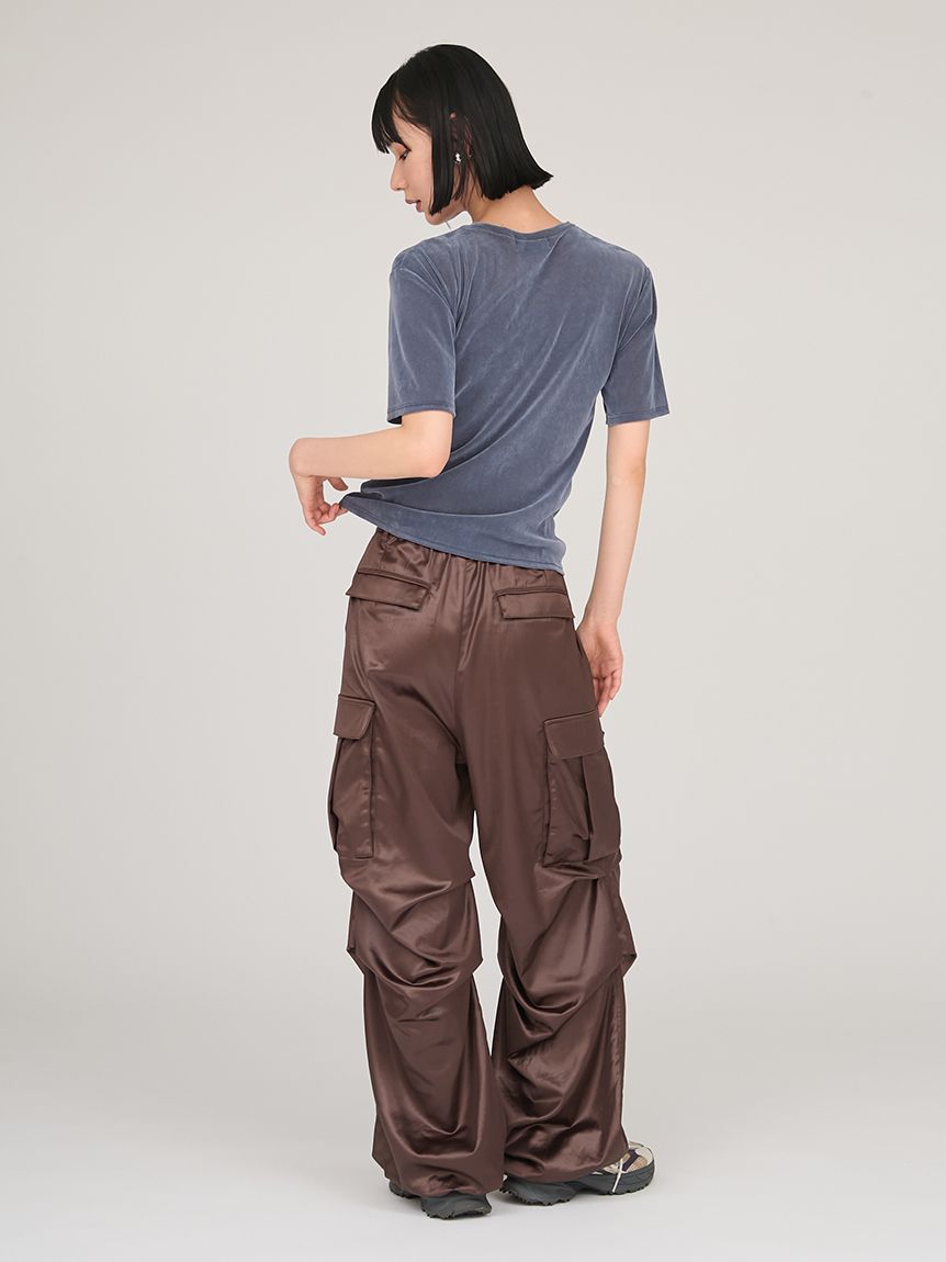 【新品タグ付き】emmi エミ タックドロストフォルムカーゴパンツ 完売商品 エミ emmi タックドロストフォルムカーゴパンツ レディース