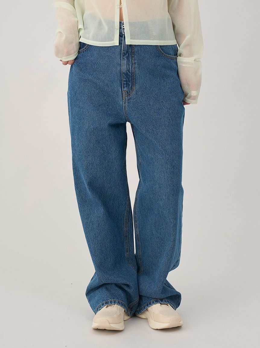emmi atelier タグ付さ新品 イージールーズデニムパンツ BLU emmi（エミ）の「【emmi atelier】イージールーズデニムパンツ