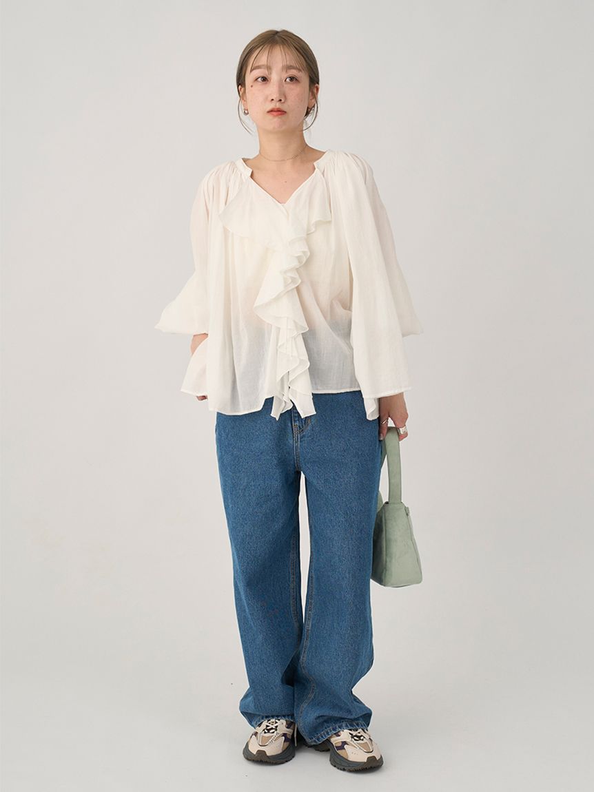 emmi atelier タグ付さ新品 イージールーズデニムパンツ BLU emmi（エミ）の「【emmi atelier】イージールーズデニムパンツ