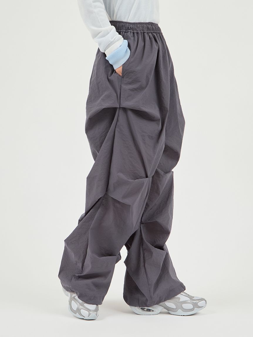 ランダムタックナイロンワークパンツ(ワイドパンツ)｜パンツ｜emmi