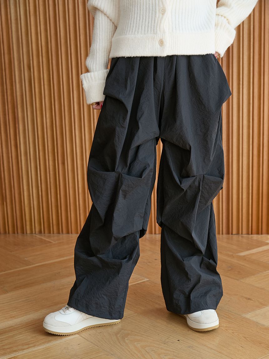 ランダムタックナイロンワークパンツ(ワイドパンツ)｜パンツ｜emmi