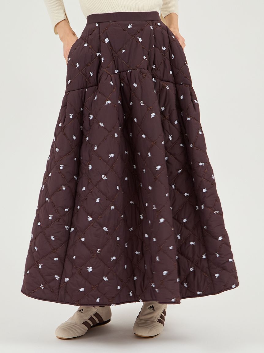フラワーエンブロイダリーキルティングスカート(フレアスカート