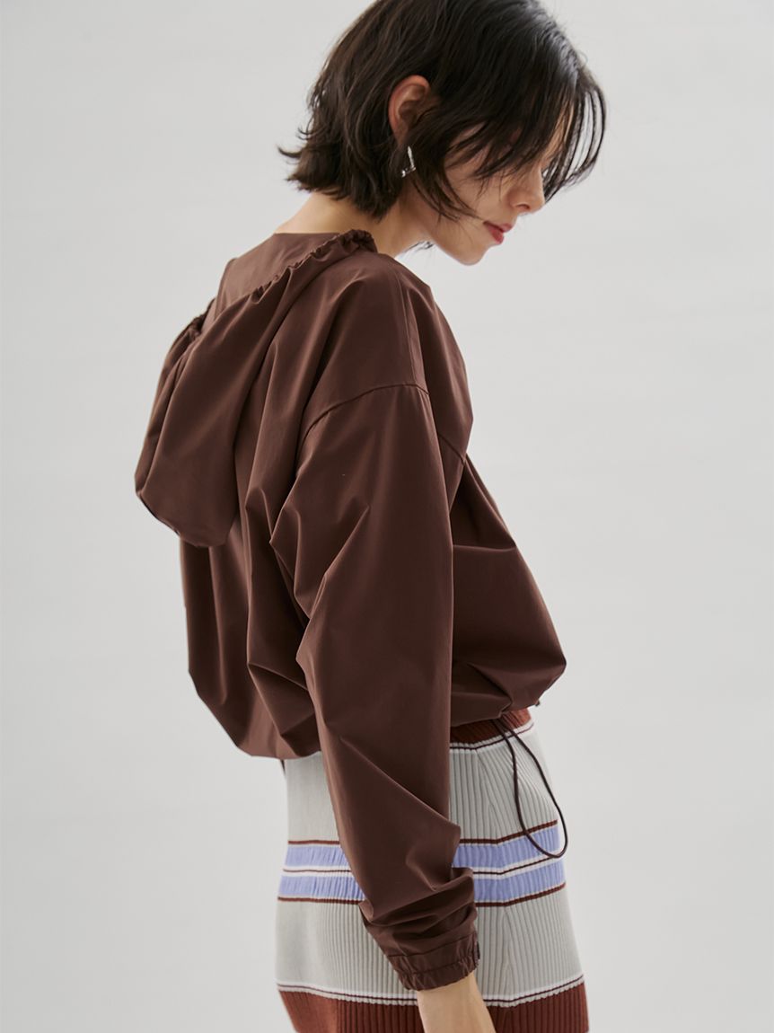 emmi タグ付き新品　ブラウン Movique】ギャザーショートフーディー/撥水/UVカット/接触冷感(Tシャツ