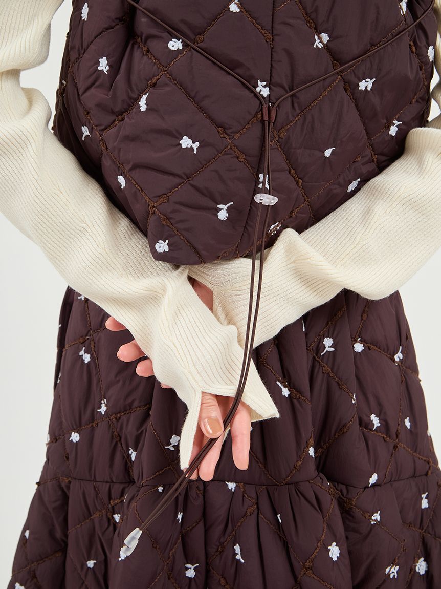 フラワーエンブロイダリーキルティングベスト(ジレ/ベスト