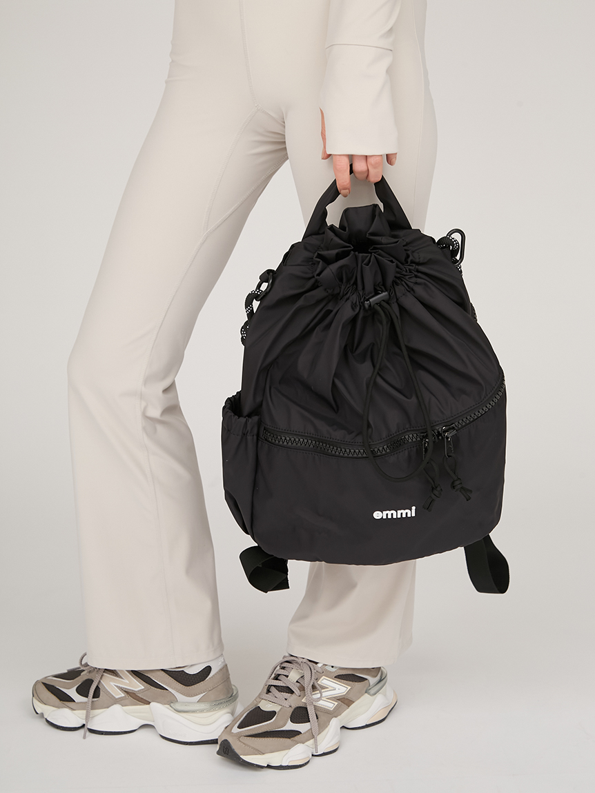 【美品】emmiブラックナイロンバックパック 撥水 emmiロゴマルチバックパック(バックパック)｜バッグ｜emmi