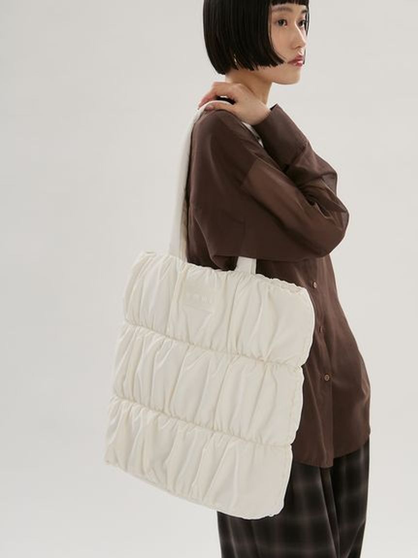 ONLINE限定】eco emmiロゴパデットトートバッグ(トートバッグ)｜バッグ