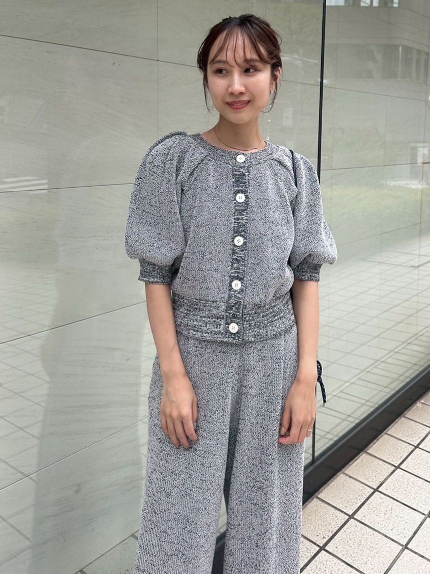 パフスリーブニットカーディガン(ニット)｜トップス｜emmi（エミ